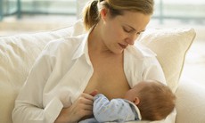 Cho con bú, mẹ cần ăn những gì?